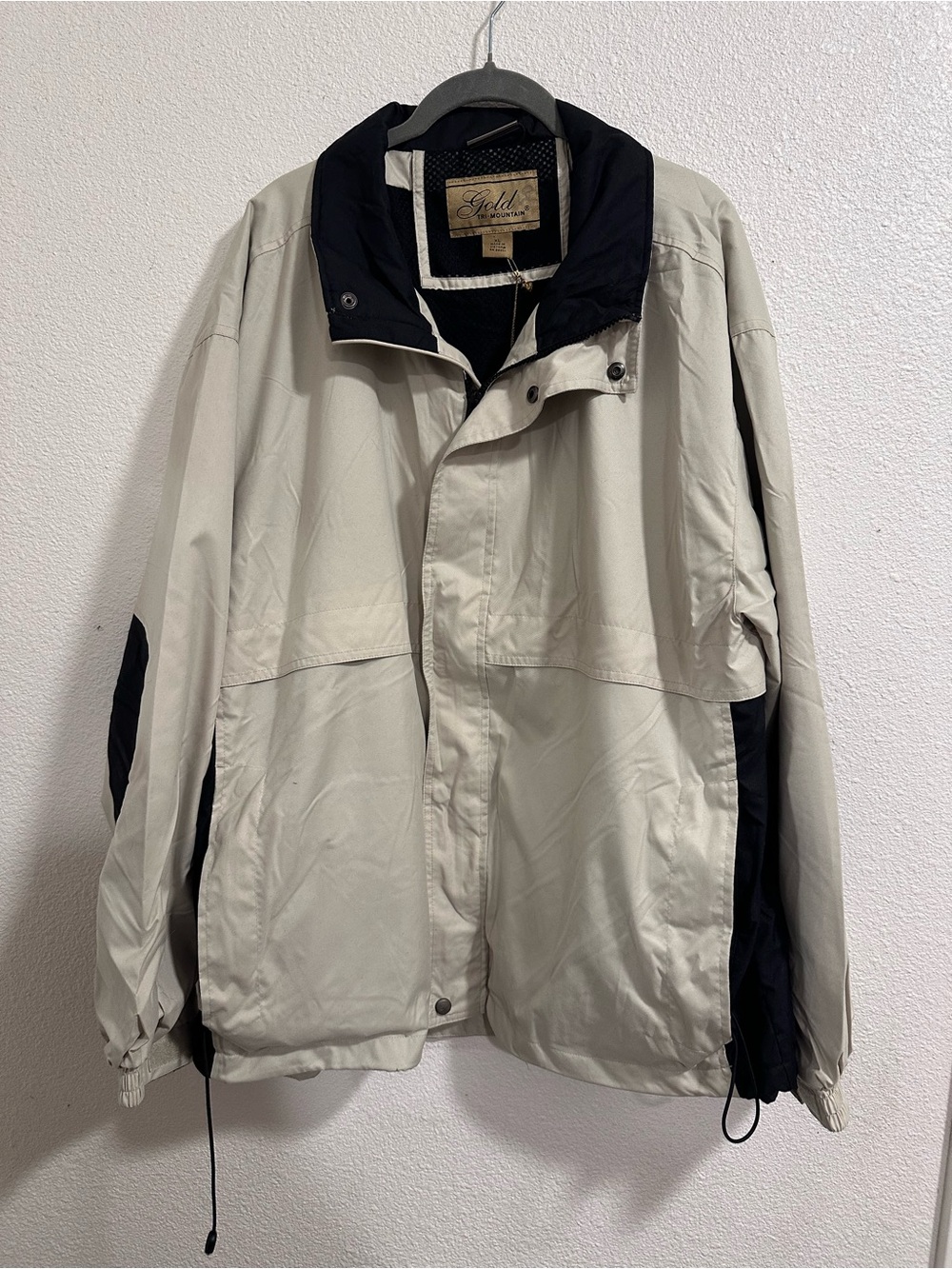 Men's Two-Tone Windbreaker Jacket - Cream/Black